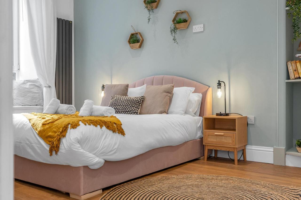 Cheerful Stays - Jamson Pl 3 Bed Apartment Edimburgo Esterno foto